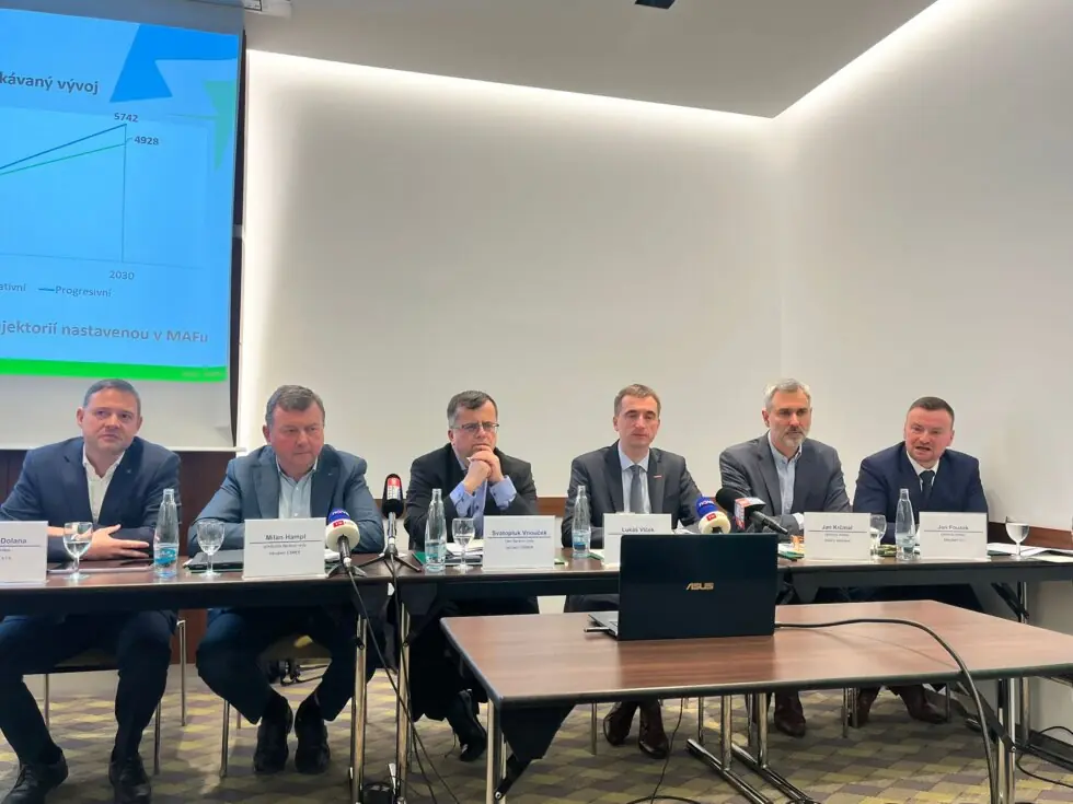 Počet připojených zdrojů do elektrizační soustavy se loni zvýšil o čtvrtinu. Celkový instalovaný výkon v ČR vzrostl o temelínský blok