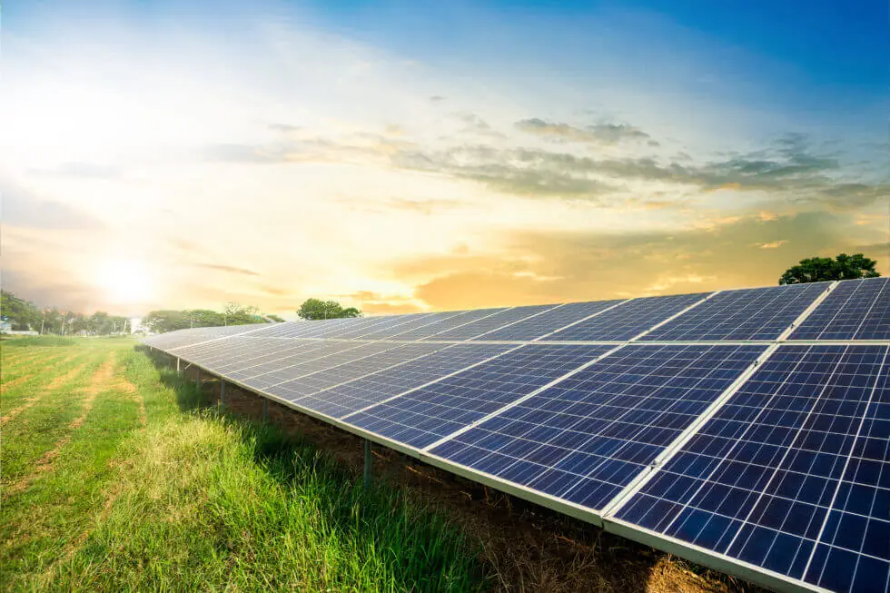 Jsme o krok blíž komunitní energetice – poslanci schválili Lex OZE 2